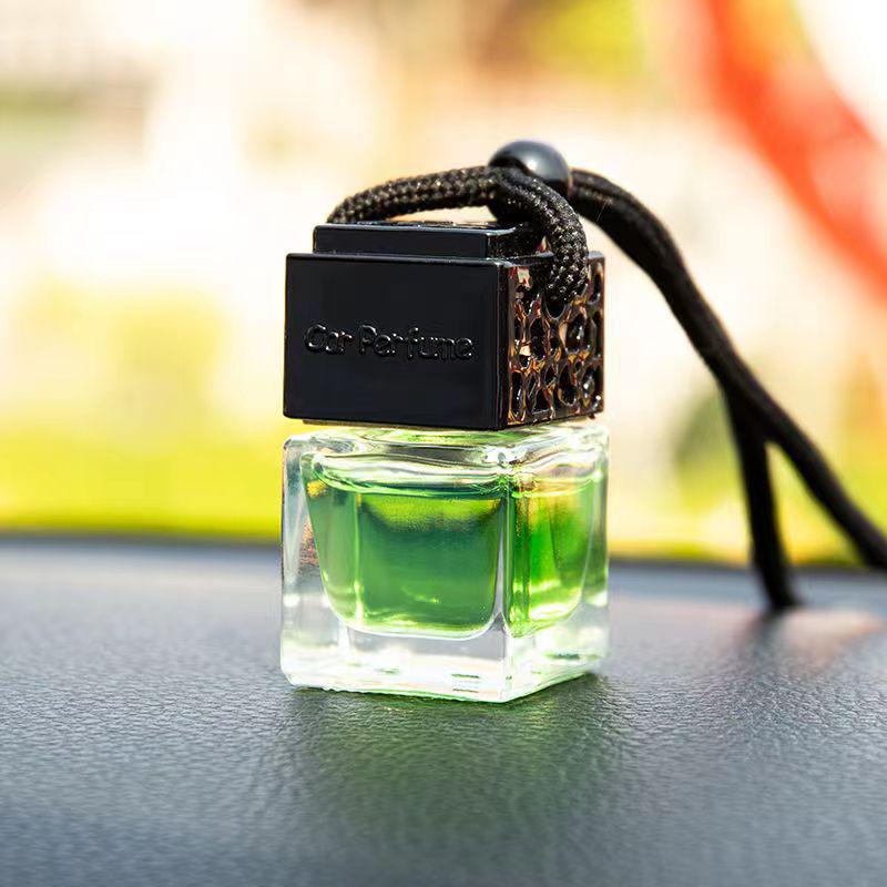 Car Aromatherapy Essential Oil Pendant - Odor Removal for Rearview Mirror