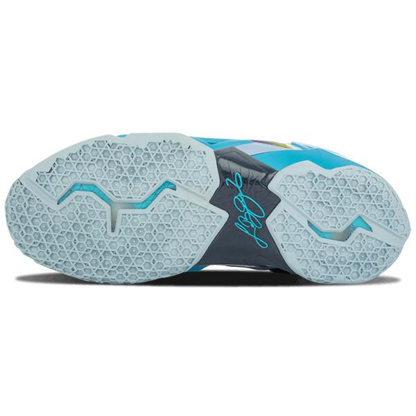 Nike LeBron 11 Gamma Blue 616175-401