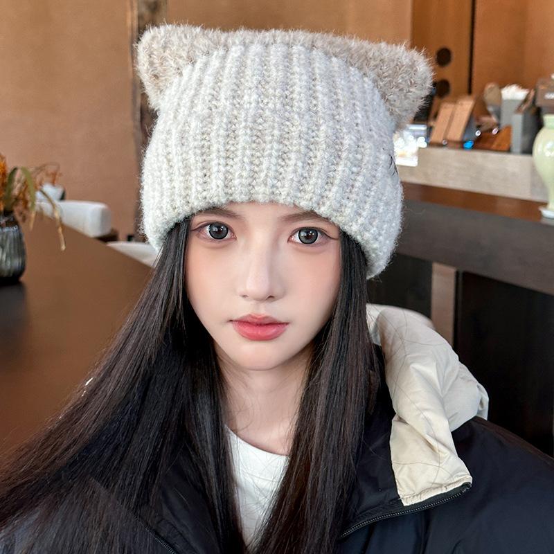 Two-tone cute cat ear knitted hat for women, autumn and winter, cold-proof, ear-protecting, face-slimming pullover beanie