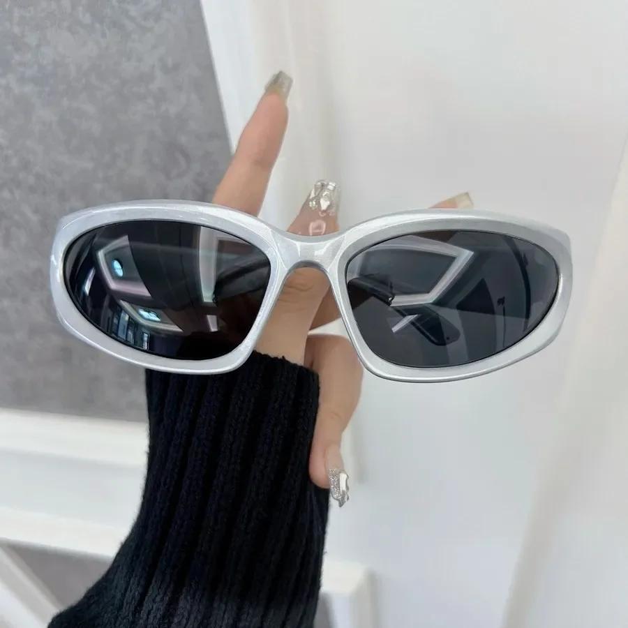 Stylish Square Sunglasses Women Men Classic Retro Fashion Glasses Casual Female Male