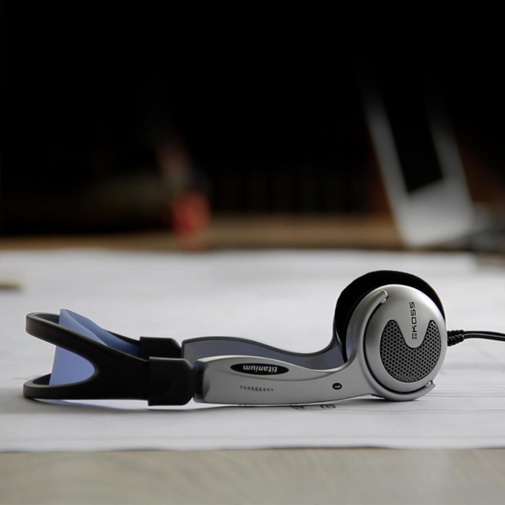 Koss KTXPRO1 Pulse Stereo Headphones for MP3 and Smartphone Silver iPod, iPhone, - [item]