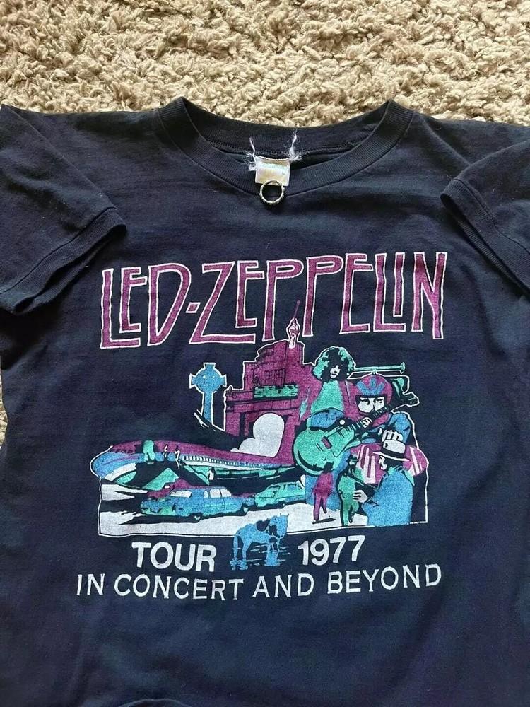 Led Zeppelin На концерте и за его пределами Тур 1977 года Черная Унисекс Футболка Репринт S-5XL Унисекс Футболка