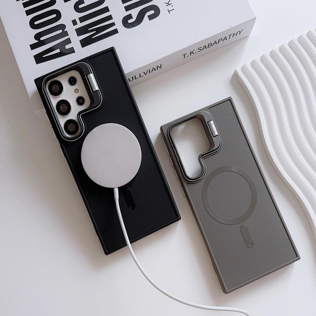 Suitable for Samsung S24ultra Mobile Phone Case Magnetic S23s22ultra Lens Bracket S24plus Protective Case for Men