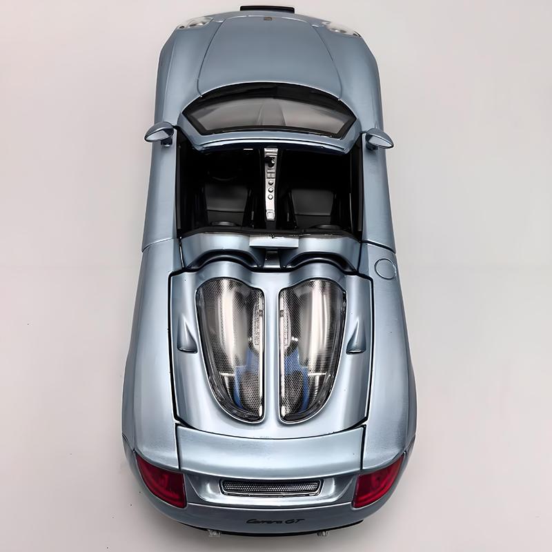 Motornax 1:24 Porsche Carrera GT Alloy Car Diecasts & Toy Vehicles Car Model Miniature Scale Model Car Toys For Children