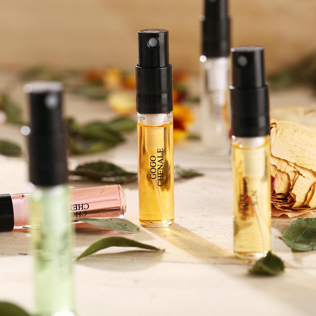 Портативный набор из 5 модных женских духов-миниатюр с различными ароматами в подарочной упаковке