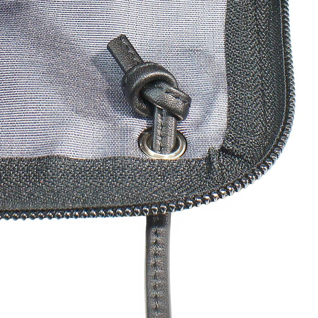 Чехол для смартфона Indenya Inden Sacoche Smartphone Pochette из оленьей кожи черного цвета с черным лаком, мелкий клетчатый узор 5027-01-167