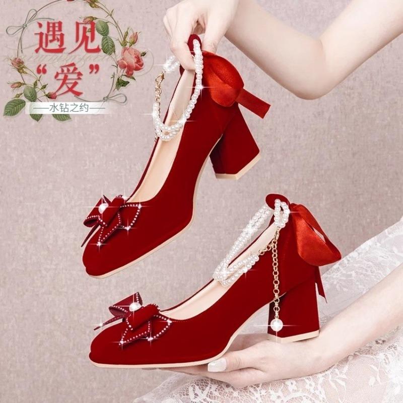 Мода 2025 Весна и Осень Красные Свадебные Туфли Женские Красивые Свадебные Круглый Носок Высокий Каблук