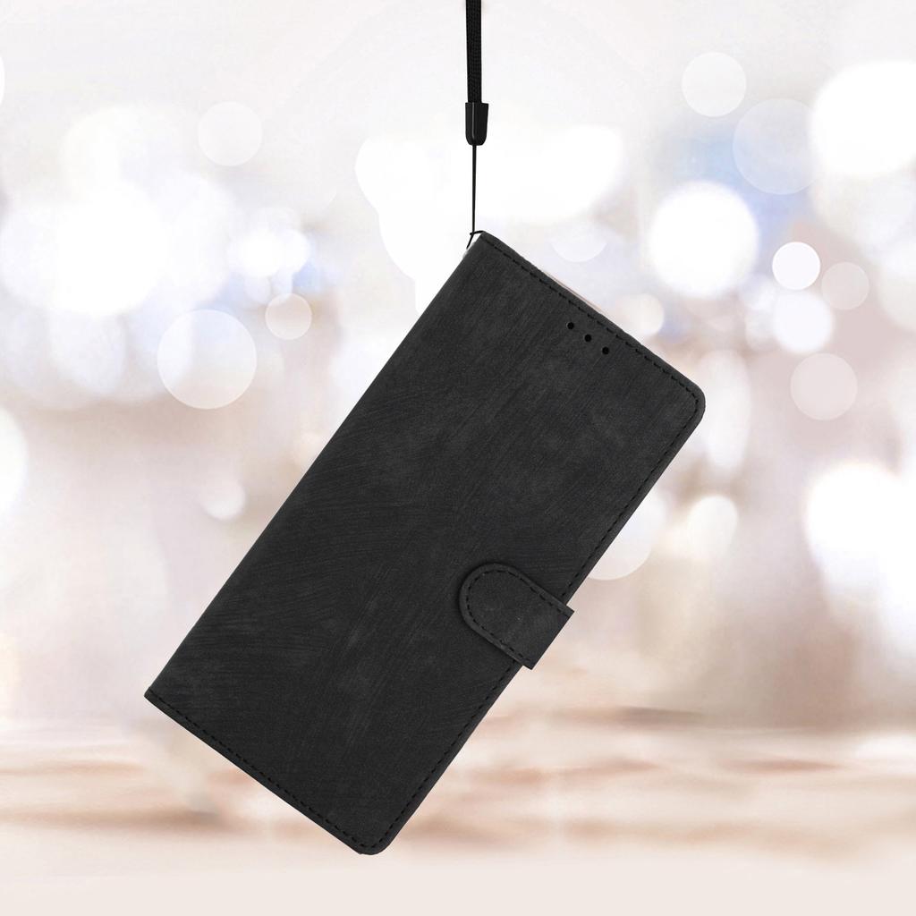 For Motorola Moto G52 4G/G82 5G Skin-touch Leather Wallet Shell Folding Stand Phone Case