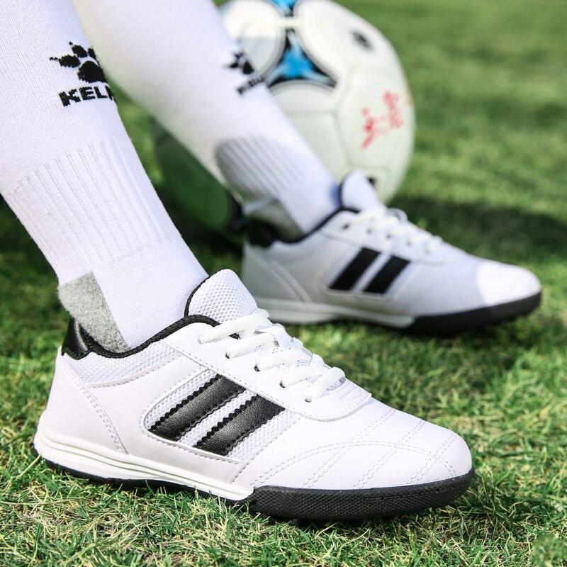 Новые детские футбольные кроссовки, дышащие футбольные бутсы для девочек, футбольные бутсы на шнуровке для мальчиков, нескользящие тренировочные кроссовки