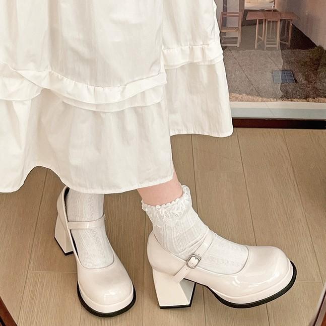 French Retro Thick Heel High Heels Women's 2025 New Spring and Autumn Versatile Skirt Mary Jane Light Mouth Small Leather Shoes