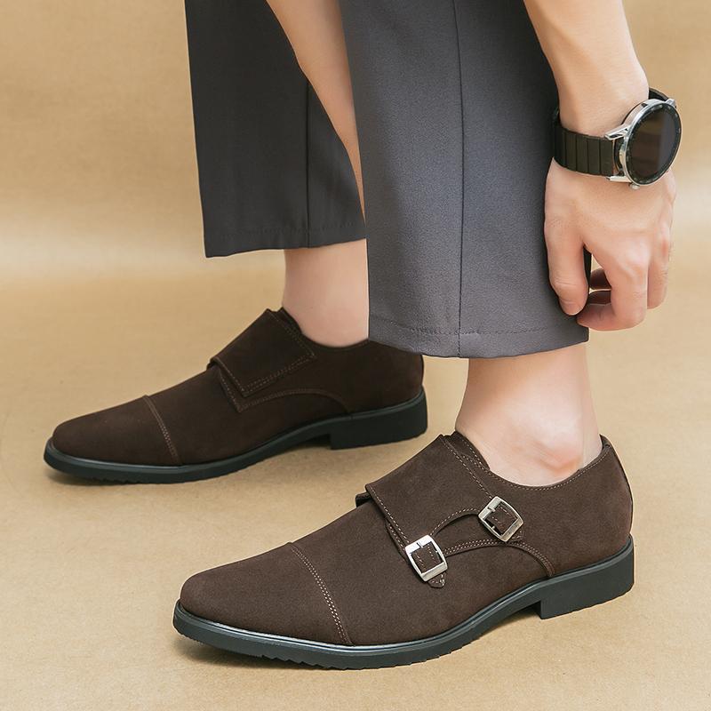 Модные новые мужские мокасины, мужская удобная повседневная обувь для отдыха на открытом воздухе, мужская обувь для вождения ручной работы 2024 года, кожаные модные туфли-монки с ремешком для мужчин