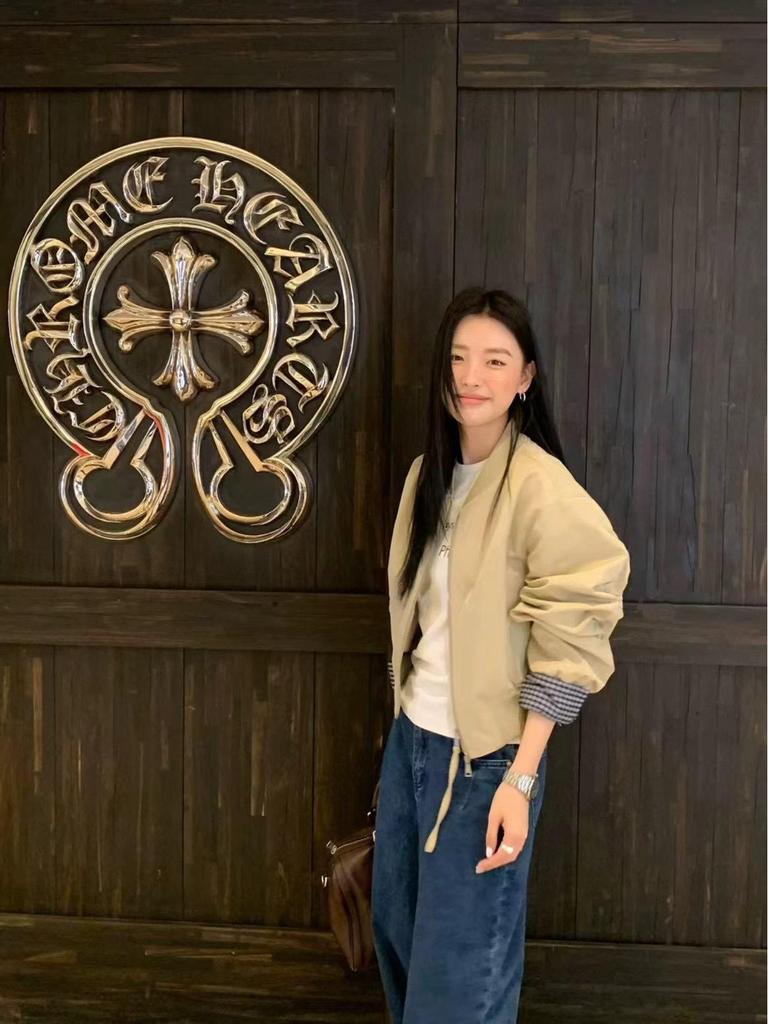 Женская бейсбольная куртка в корейском стиле, розовая, с вставками - модная весенняя коллекция 2025