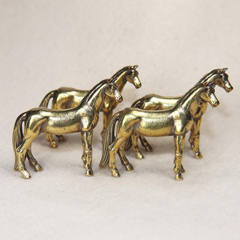 Mini Retro Lucky Brass Animal Frog Horse Monkey Statue Desk Ornament Cute Home Office Desk Exquisite Decorative