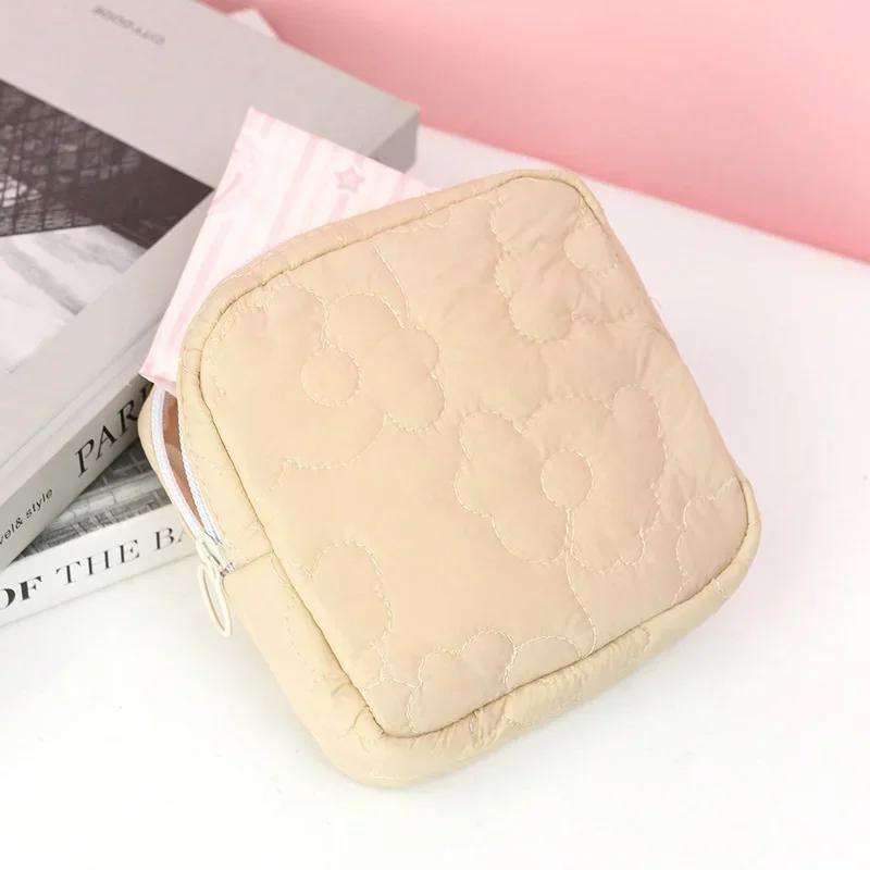 Girls Makeup Lipstick Organizer Case Bags Women Napkin Cosmetic Coin Bags Tampon Storage Bag Sanitary Pad Pouch Organizer