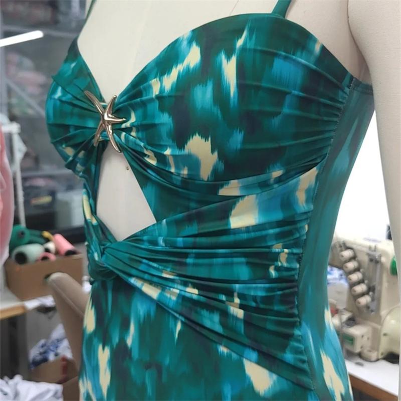 Ретро-зеленый купальник с принтом, вырезом, цельный купальник-бикини, прикрытый юбкой, обтягивающий женский летний пляжный купальник