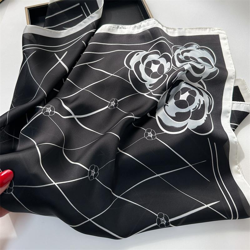 70 * 70cm New Silk Small Square Scarf For Women'S Neck Protection Professional Scarf Versatile Hair Tie Headscarf Scarf