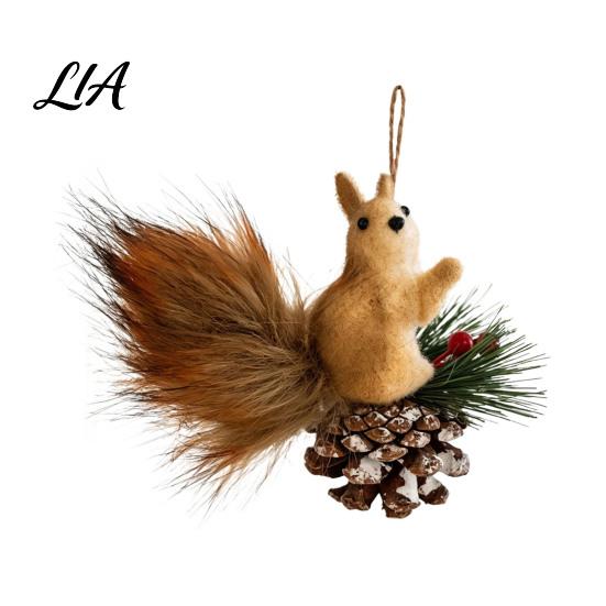 Xmas Garland Decorative Accents Christmas Squirrel Ornaments for Tree, Cute Felt Plush Woodland with Pine Lanyard Design Hanging Squirrels Cone,
