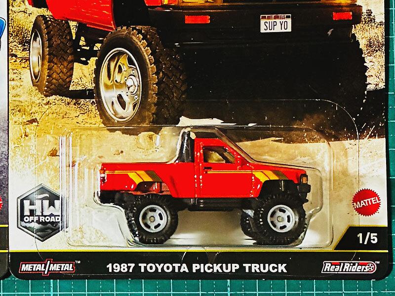 Hot Wheels БЕЗУМНЫЙ МАЙК МАЗДА 1987 ТОЙОТА ПИКАП RX-3 УНИВЕРСАЛ/ПРИЦЕП