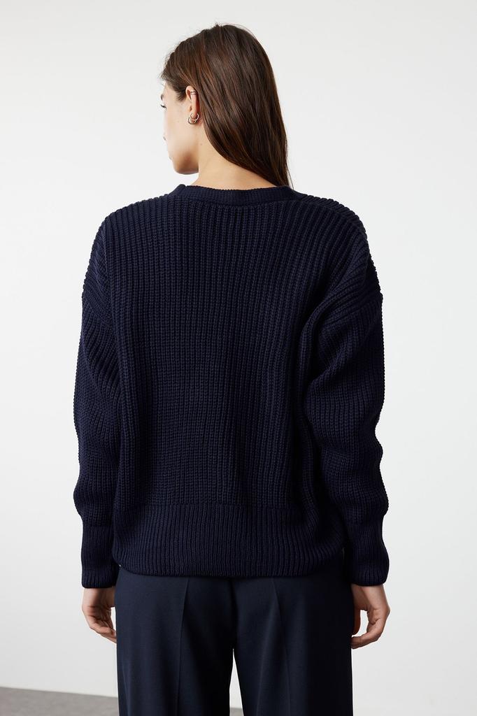 Women's Fashionable Stylish Cardigan Black Wide Fit V-Neck Knitwear Cardigan