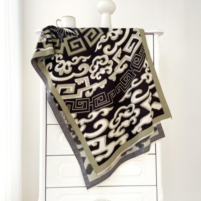 Winter Double-sided Jacquard Imitation Cashmere Shawl Women's New Fashion Versatile Retro Scarf Student Thickened Warm Scarf