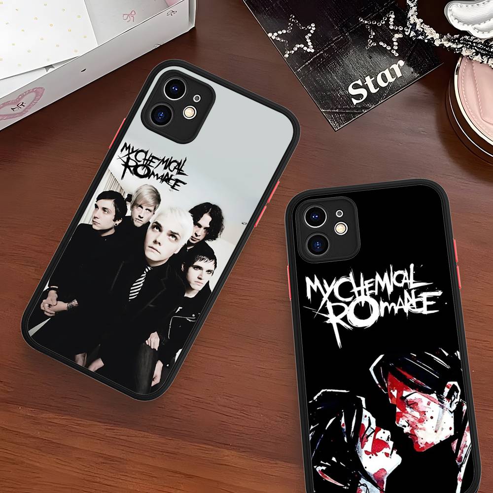Чехол-бампер My Chemical Romance Rock Band Матовый Защитный Чехол Для IPhone 16 15 14 13 12 11 Pro Max X XS MAX Защитный Чехол