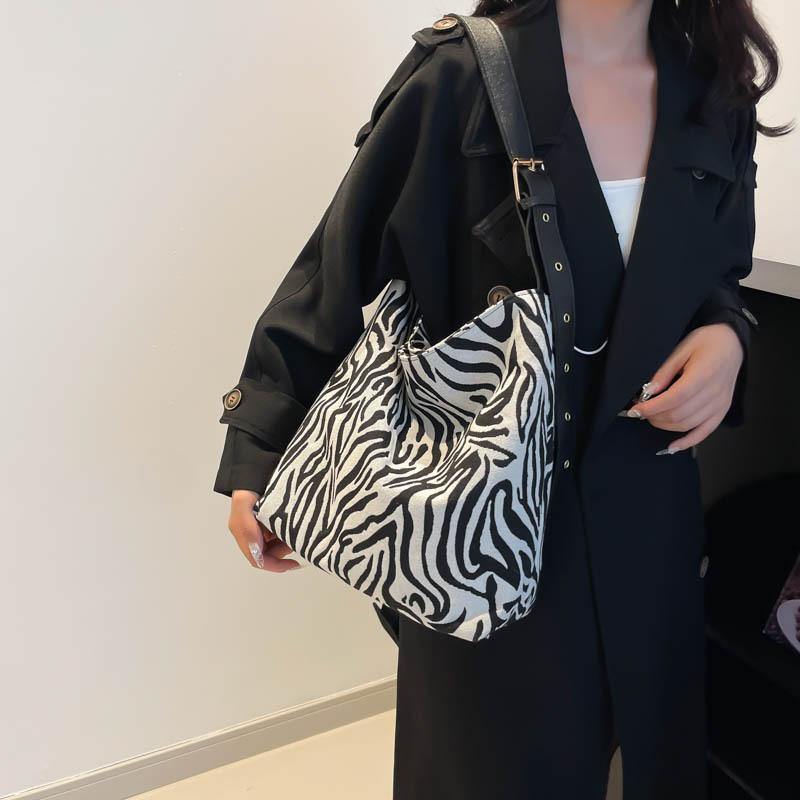 Сумка через плечо для женщин с регулируемым ремешком, сумка-мессенджер большой вместимости, ретро-сумка, сумка-тоут для работы и путешествий