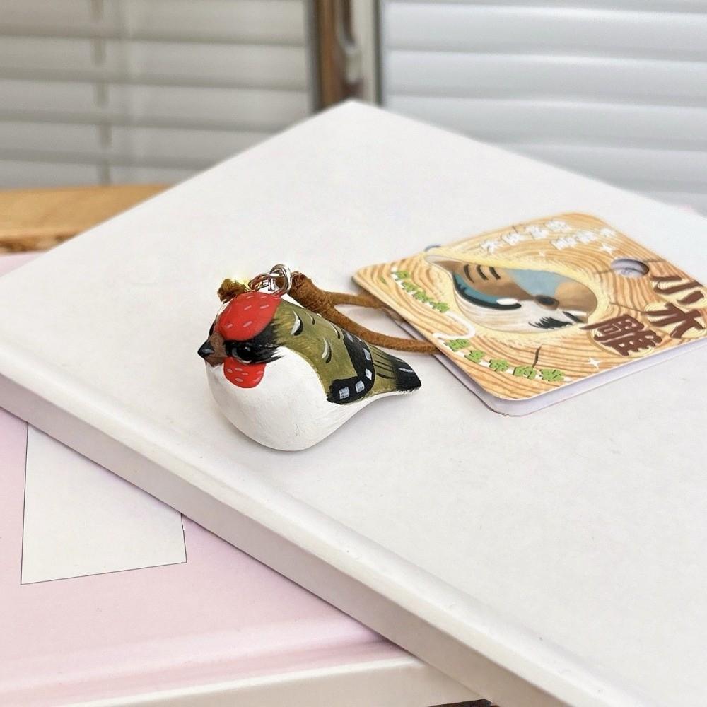 Cute Wood Carving Keychain Sparrow Brids Key Ring Unique Wooden Bird Pendant Bag Hanging
