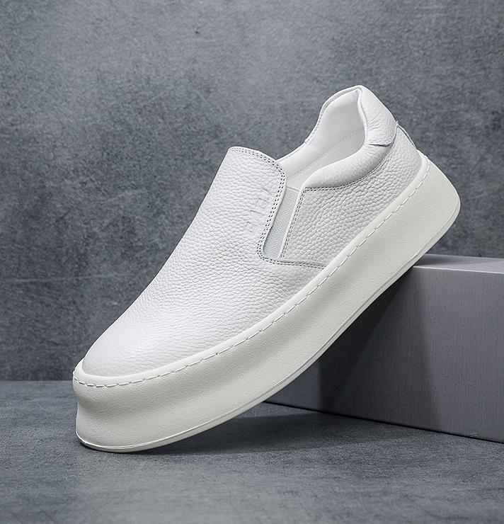 Кожаные мокасины мужские туфли лето 2025 новые легкие рабочие туфли на платформе с одной педалью ленивые трендовые туфли на плоской подошве