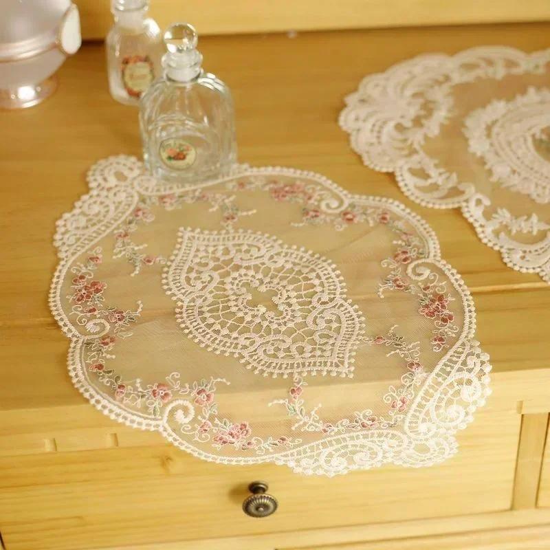 Европейский стиль Вышитая розами Салфетка Скатерть Кружево Круглая Свадебная вечеринка Винтаж Французский Настольный Пасторальный Декор Принадлежности