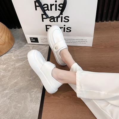 Женские туфли с круглым носком и мягкой нескользящей подошвой