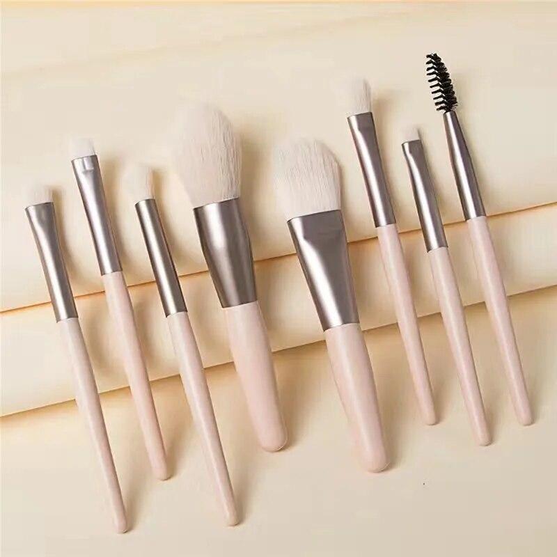Makeup Brush Set 8-Piece Mini Travel Soft Makeup Brush Set Portable Eyeshadow Brush Foundation Eyelashes Concealer Blush