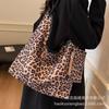 Canvas Bag Women's Large Capacity 2025 New Autumn and Winter Leisure Leopard Print Messenger Bag Versatile Class Commuter Tote Bag