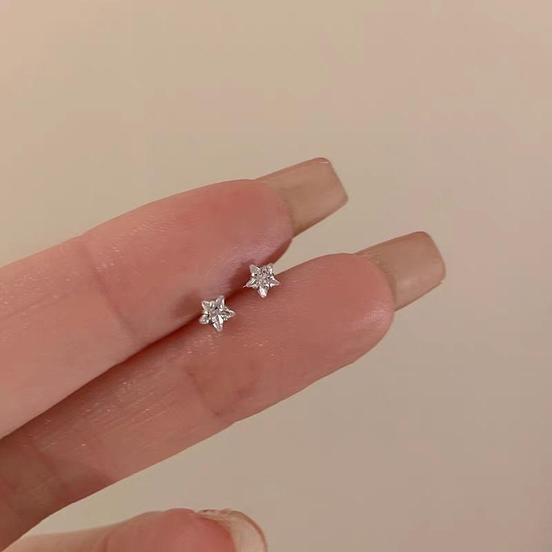 iF ME Простые серьги-гвоздики в форме сердца, бабочки, листьев, цветов, кристаллов, звезд, крестов, золотые, серебряные серьги-гвоздики для женщин, ювелирные аксессуары