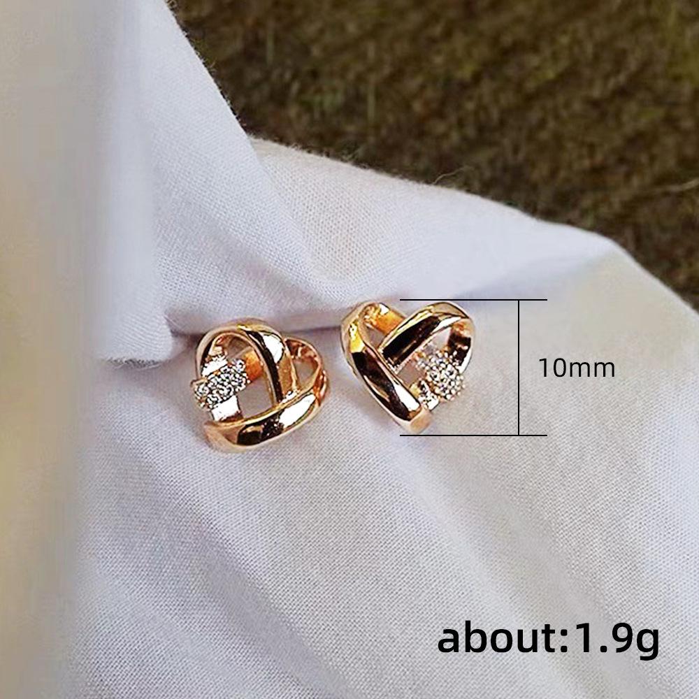 Exquisite Love Heart Zircon Stud Earrings: Gold-Plated Niche Design, High-End Trendy Style