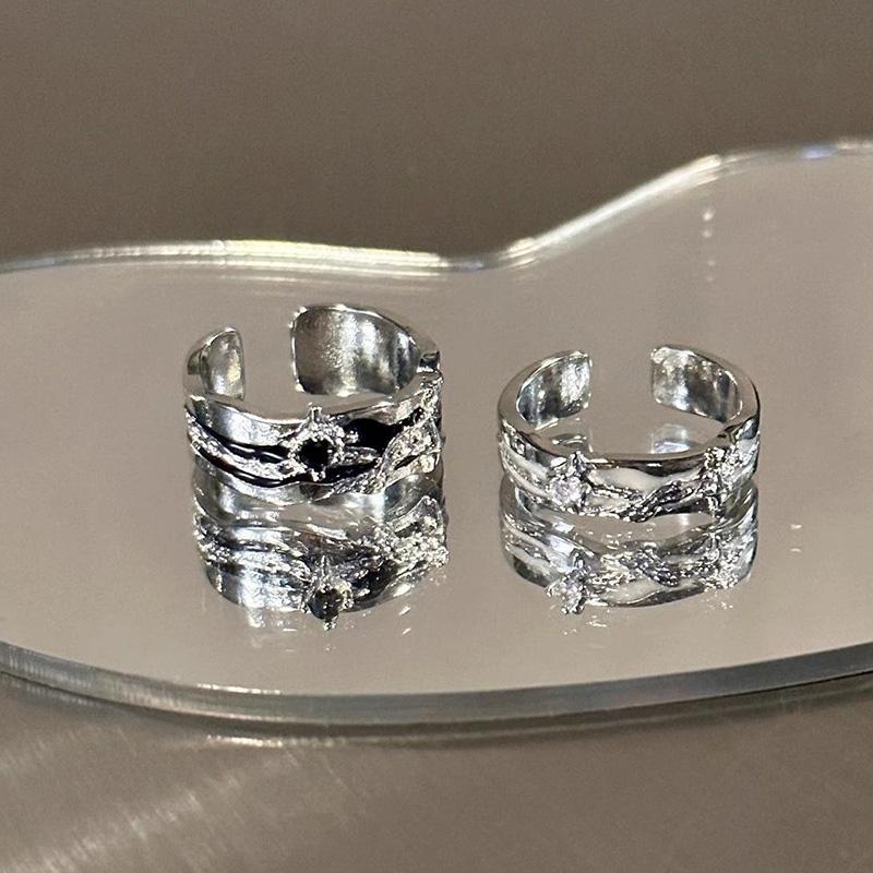 Neo-Gothic Punk Stars Rings for Women Irregular Zircon Ring Man Simple Hollow Design Open Ring Fashion Jewelry Party Gift Vintage Adjustable Rock Ring