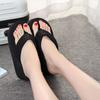 Шлепанцы с толстой подошвой Женские летние тапочки Платформа Пляжная обувь Сандалии Однотонные Уличная одежда Женские Модные тапочки