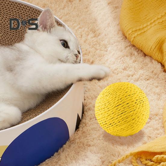 Cat Sisal Ball Interactive Cat Scratching Ball Toy Natural Sisal Scratcher Ball with Sound for Kitten Teeth Cleaning Training