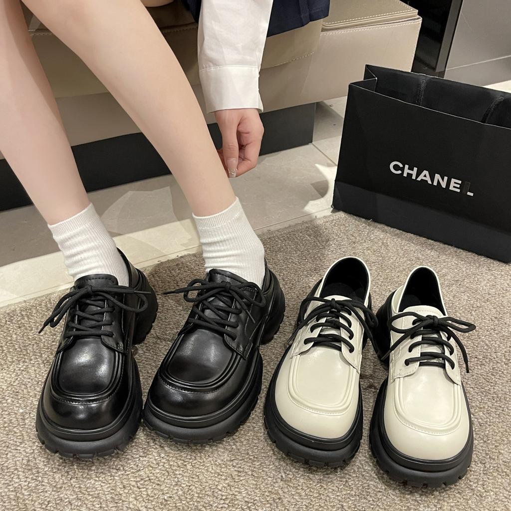 2024 Туфли Мэри Джейн на толстой подошве из кожи для женщин, осенние туфли в британском стиле в стиле ретро с бисквитным узором Niche