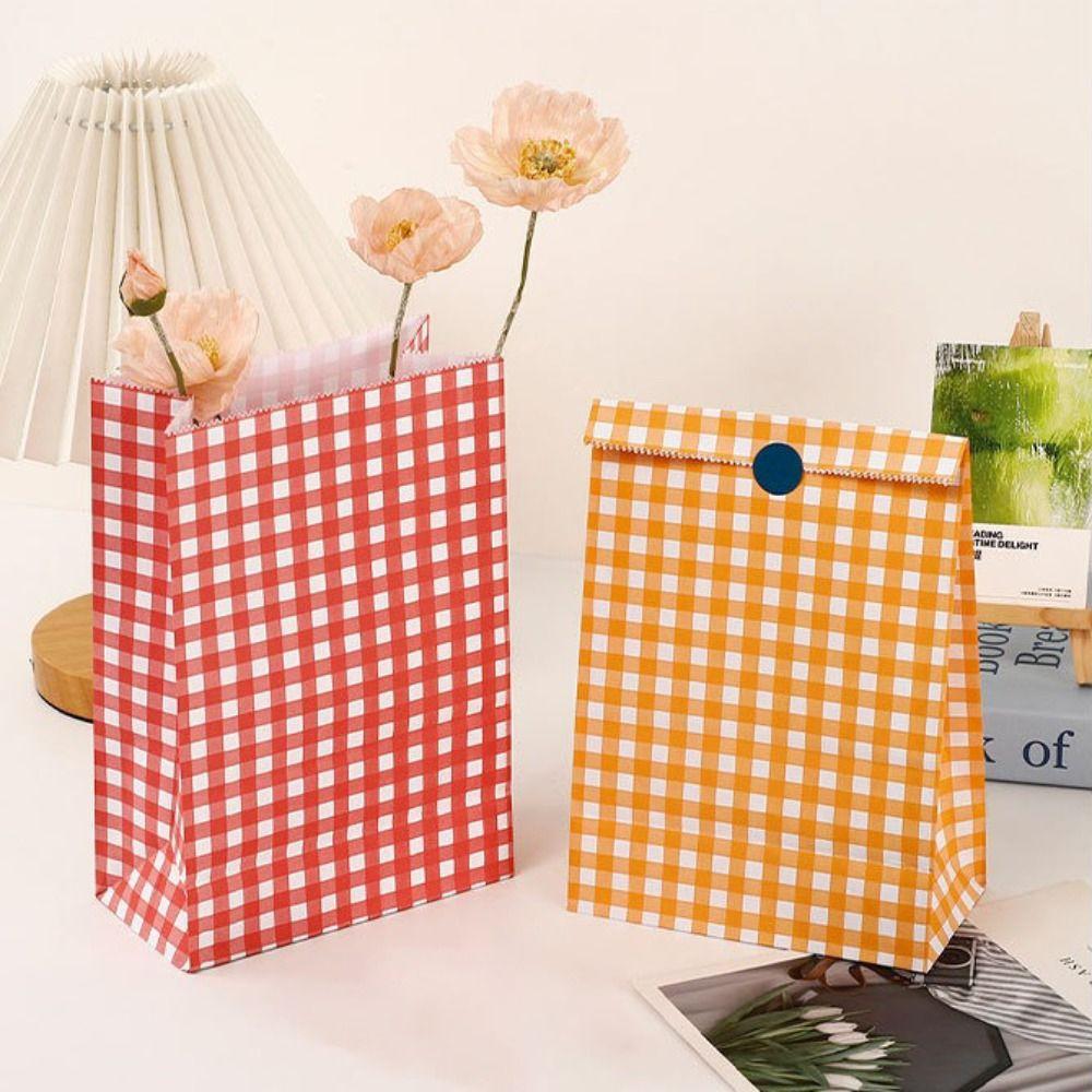 Kraft Paper Gift Packaging Bags Colorful Plaid Candy Bags Checkered Gift Bags for Christmas