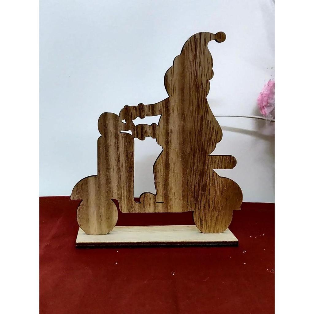 Новые изделия ручной работы Рождественские украшения Маленькие деревянные украшения Рождественский подарок (Санта на скутере, гравированный на дереве)