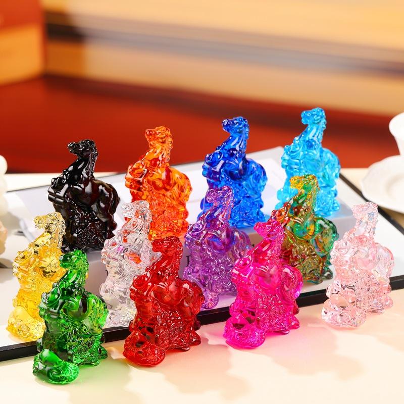 2026 Статуэтка Лошади по Зодиаку Коллекция Фэн-шуй Хрустальный Ловец Солнца Роскошный Декор для Дома Настольное Украшение