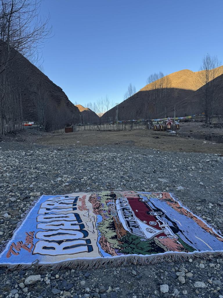 Перикарпий Ретро и Volkswagen Автобус Открытый Кемпинг Кемпинг Палатка Охлаждение Спать в Палатке Полностью Дорога Лес, Стильный, "Volkswagen", Одеяло,