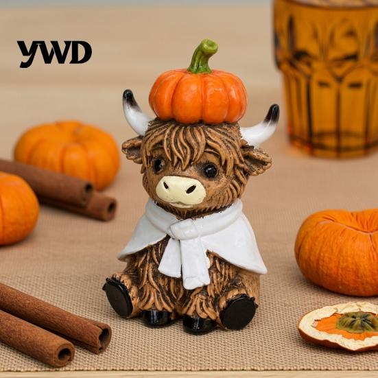 Rustic Pastoral Style Ornaments Cute Sitting Highland Cow Pumpkin Figurine, Resin Statue Ornament Indoor Outdoor Decorative Accents for Autumn Harvest