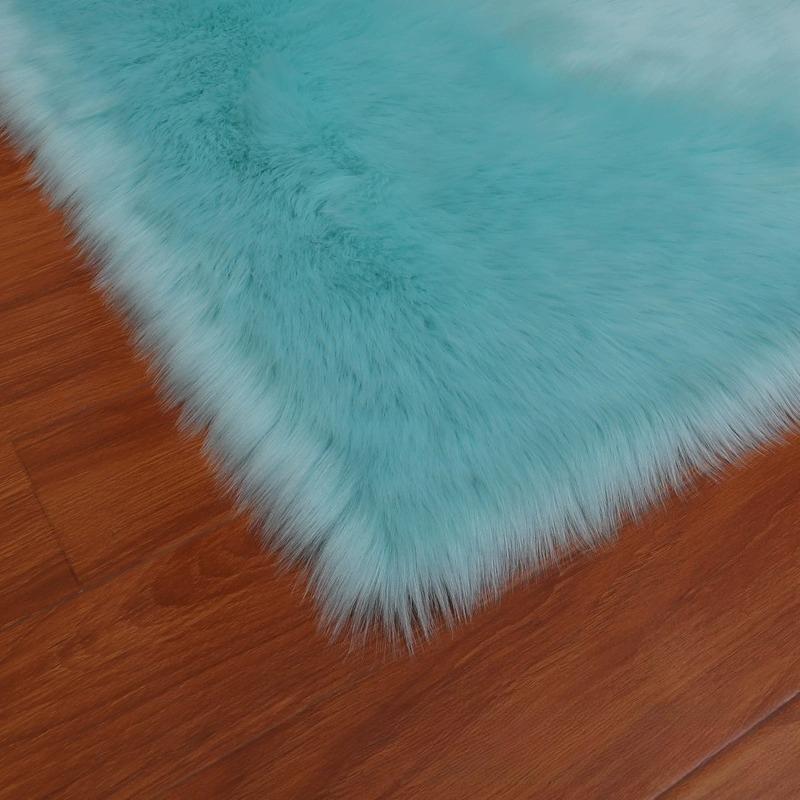 Plush Cloud Shaped Rug Soft White Carpet for Bedroom Living Room Coffee Table Decor