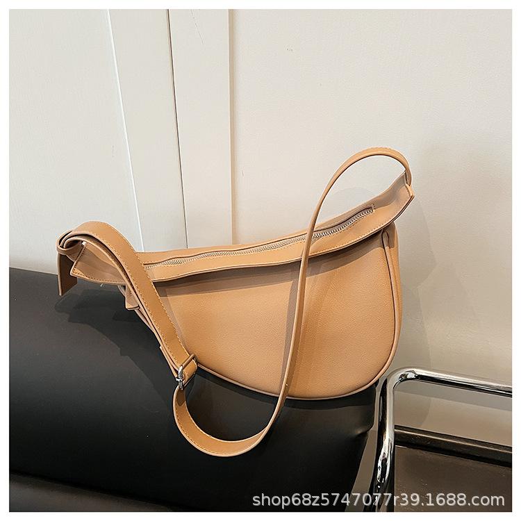Pu Soft Leather Dumpling Messenger Bag 2025 New Solid Color Zipper Solid Color Shoulder Underarm Small Square Bag Women's Small Satchel