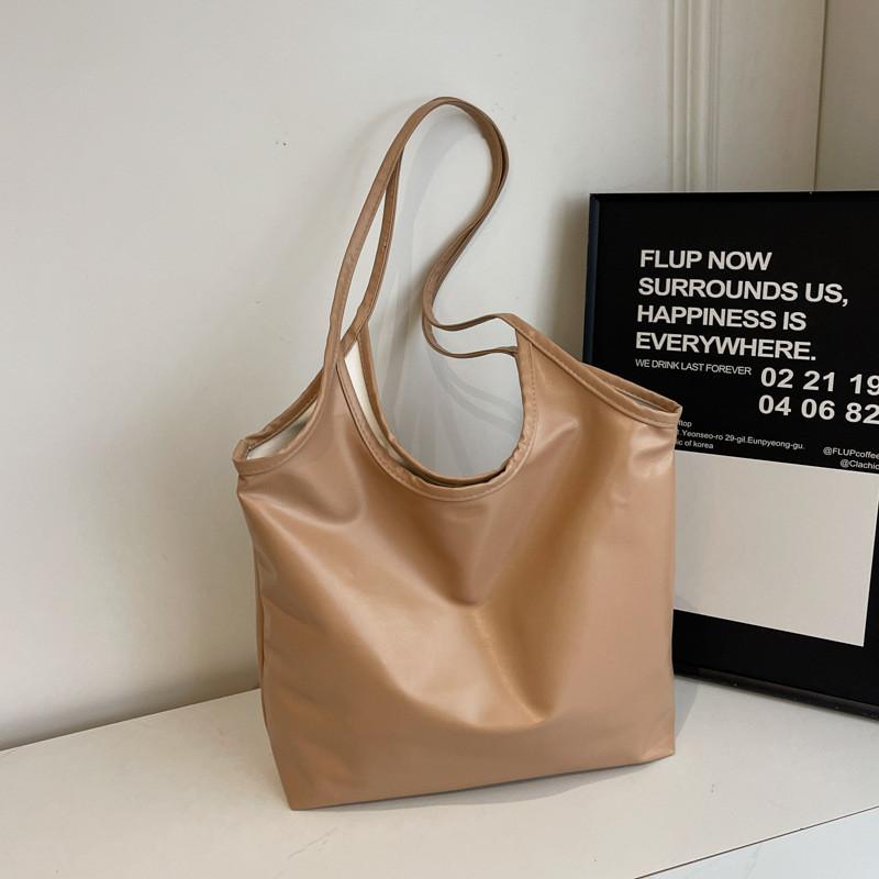 Fashionable Large Capacity Women's Tote Bag Chic Solid Color Pu Design For Everyday