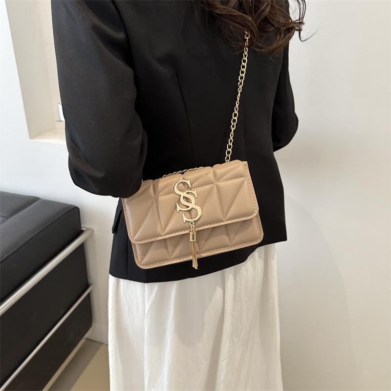 Fashion chain 2025 small square bag beautiful retro foreign style women's bag spring new trendy personality shoulder messenger bag