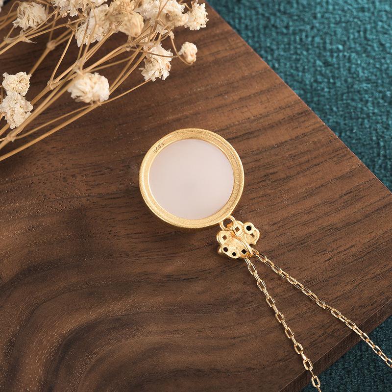 Кулон в дворцовом стиле «Цянь Дуодуо» с нефритом «бараний жир» и ожерелье из меди с золотым покрытием