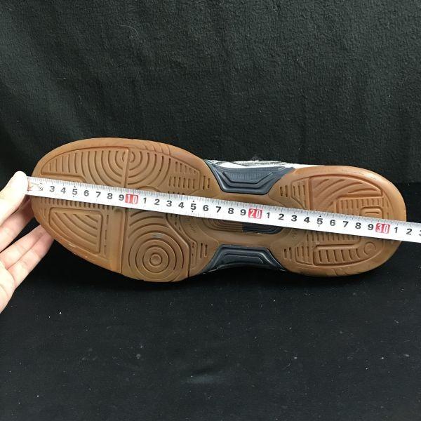 Asics Кроссовки для зала для гандбола волейбола бадминтона белые размер 29.0 см(ИСПОЛЬЗОВАЛ)