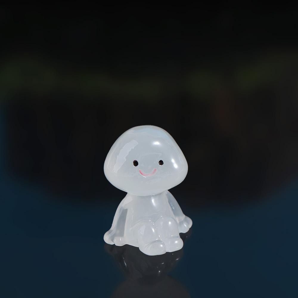 Resin Crafts Luminous Small People Figurines Little Man Statue  Fairy Garden Decorations